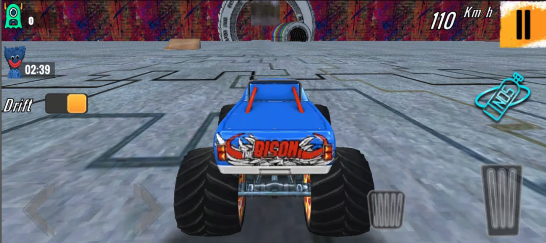 Monster Truck Stunt Game 3D screenshot 9